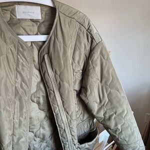 Quilted khaki jacket M size